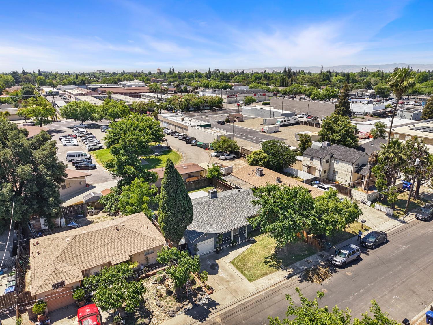 152 Drake Avenue Modesto, CA 95350 - Photo 33 of 52 an aerial view of a houses with outdoor space