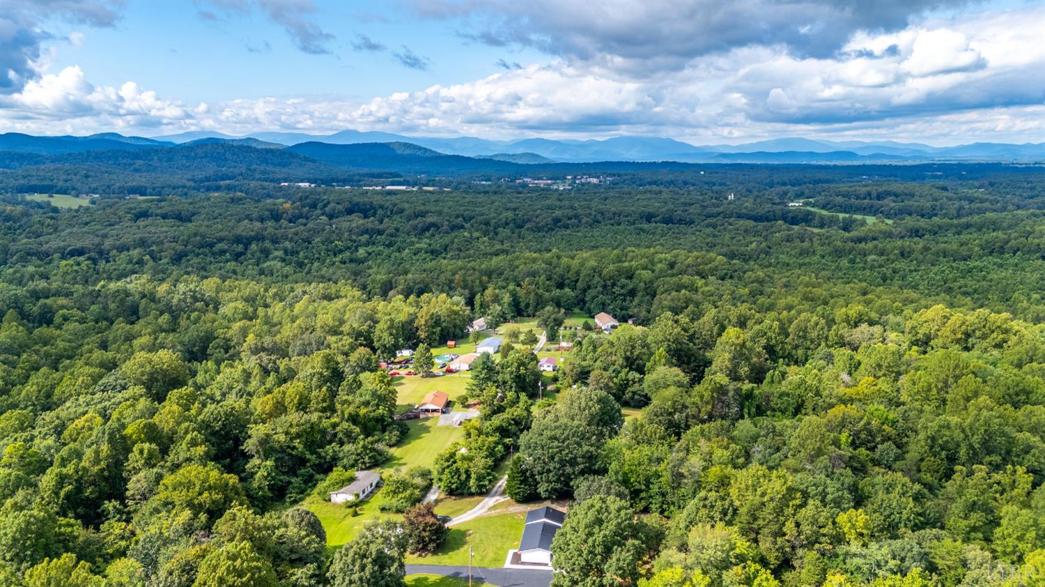 224 Eagle Road Amherst, VA 24521 - Photo 41 of 42 Gallery Image 41