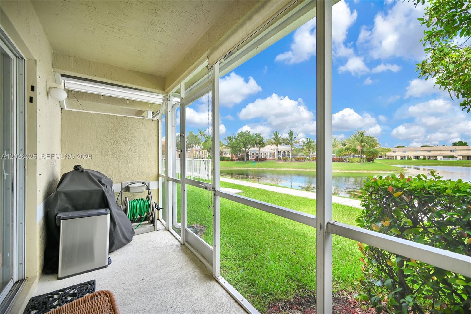 5927 Royal Way Tamarac, FL 33321 - Photo 18 of 31