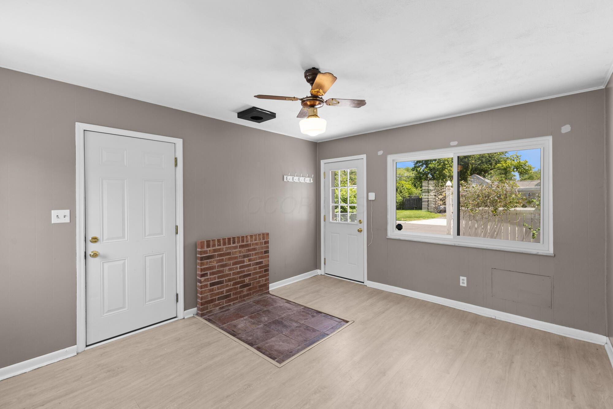 2454 Cranford Road Columbus, OH 43221 - Photo 16 of 42