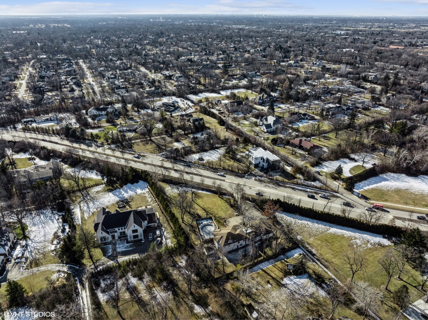 2185 New Willow Road Northfield, IL 60093 - Photo 21 of 24 an aerial view of residential houses with city view