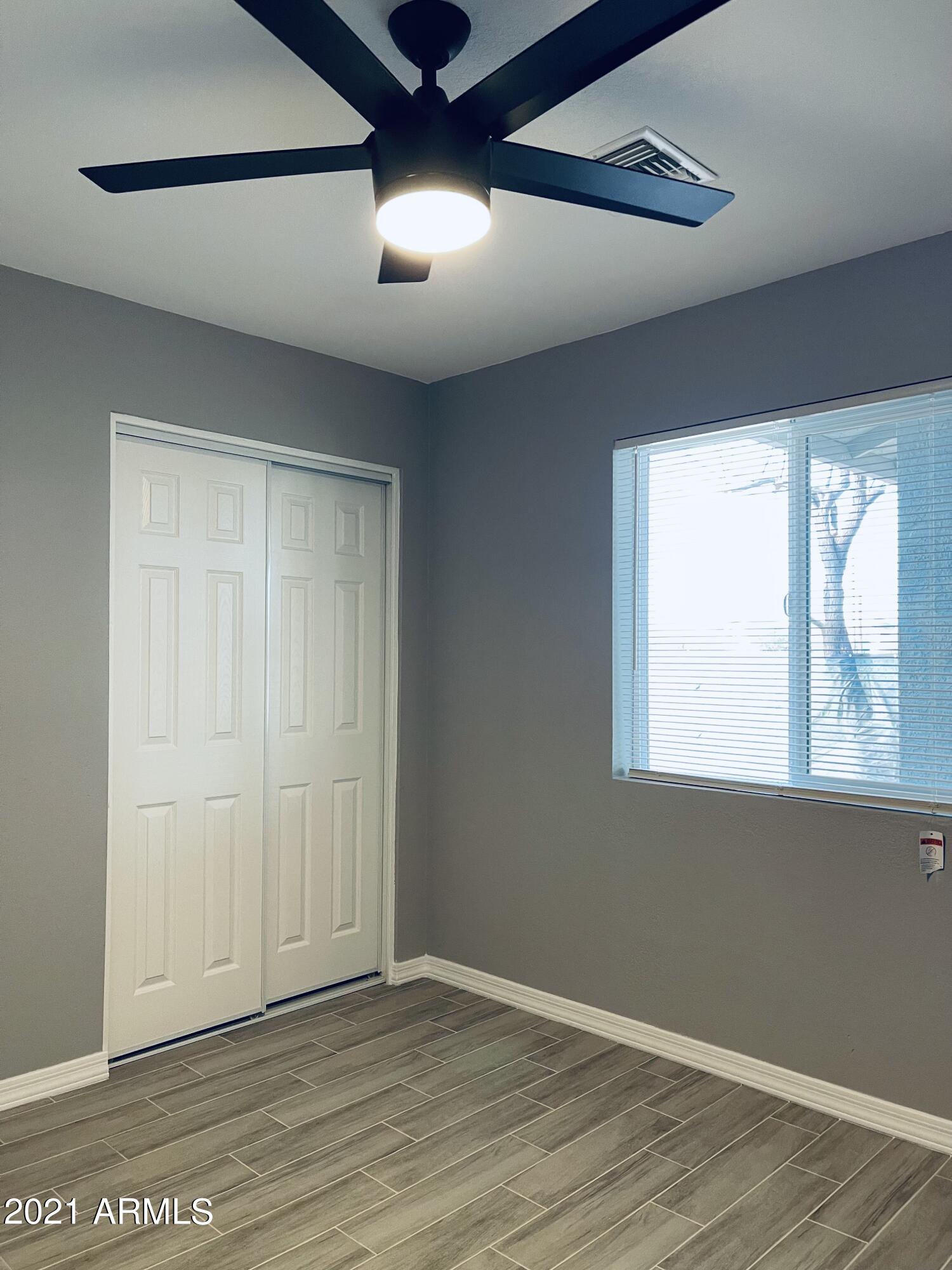 517 West Roeser Road Phoenix, AZ 85041 - Photo 23 of 30 IMG_E0885 (2)