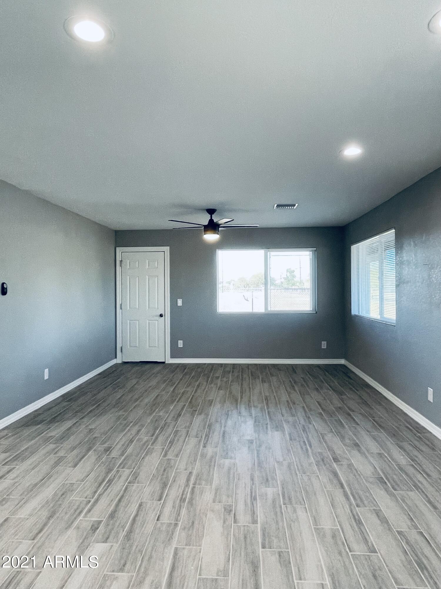 517 West Roeser Road Phoenix, AZ 85041 - Photo 7 of 30 IMG_E0913 (2)