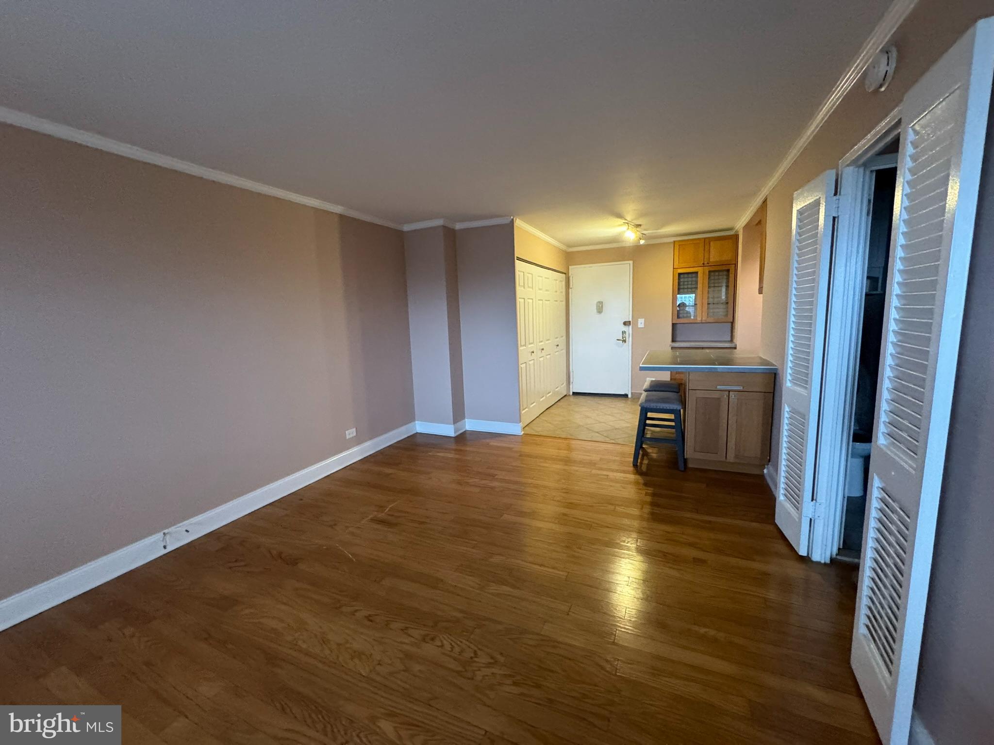 1600 Hagys Ford Road, Unit 7R Penn Valley, PA 19072 - Photo 13 of 30 Living/Dining Room