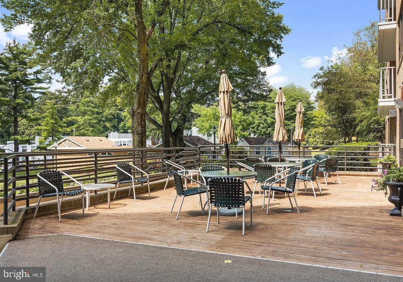1600 Hagys Ford Road, Unit 7R Penn Valley, PA 19072 - Photo 28 of 30 Deck overlooking pool