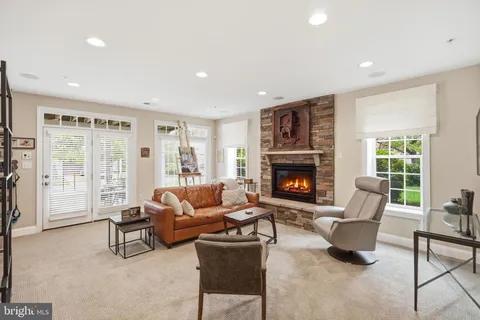 $1,328,000 | 164 Crown Farm Drive, Gaithersburg, MD 20878