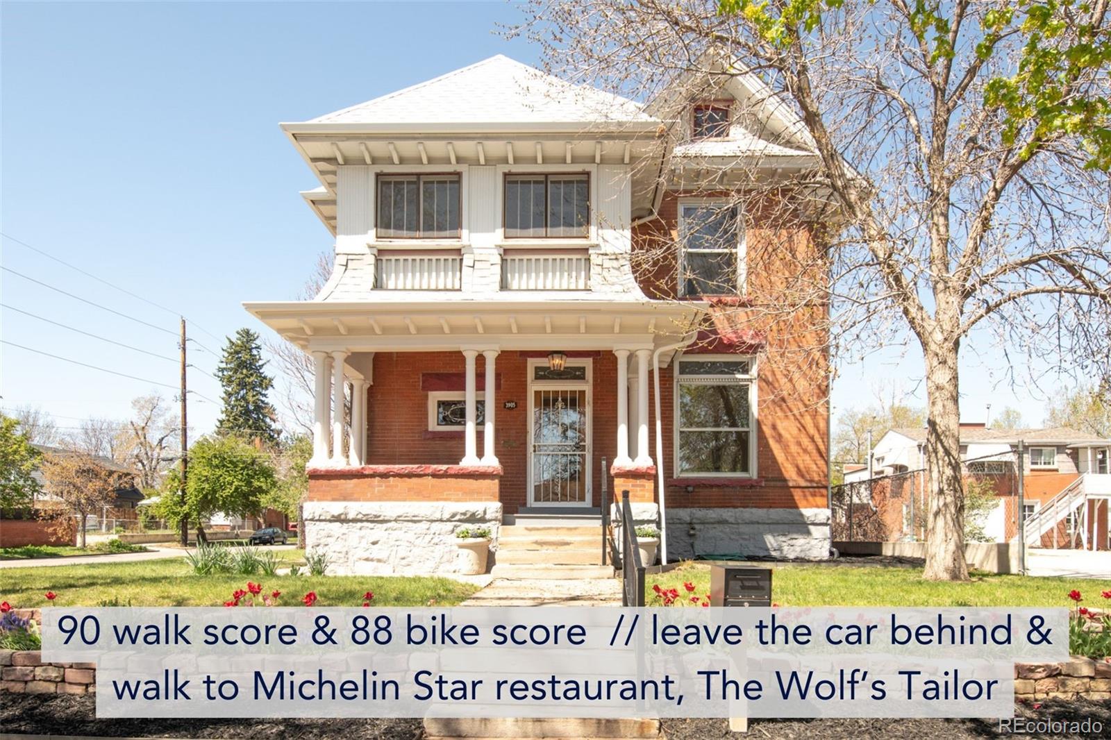 front view of house with a yard