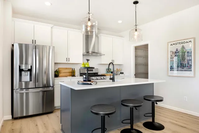 $587,375 | 11525 202nd Street West, Lakeville, MN 55044