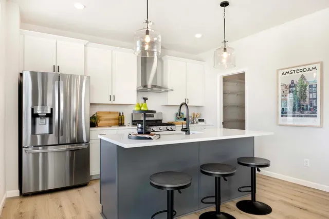 $587,375 | 11525 202nd Street West, Lakeville, MN 55044