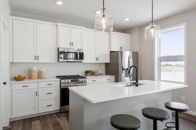 $587,375 | 11525 202nd Street West, Lakeville, MN 55044