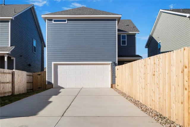 $1,995 | 117 Kiowa Bend, Liberty Hill, TX 78642