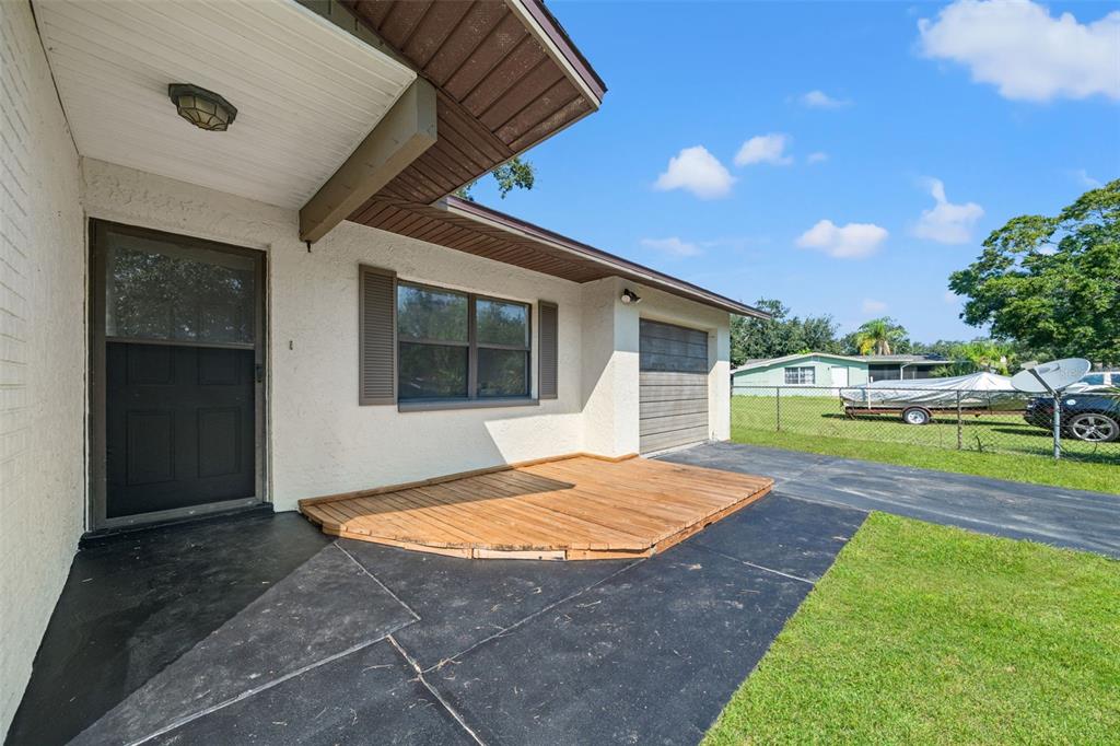 5828 Mariposa Drive Holiday, FL 34690 - Photo 2 of 29