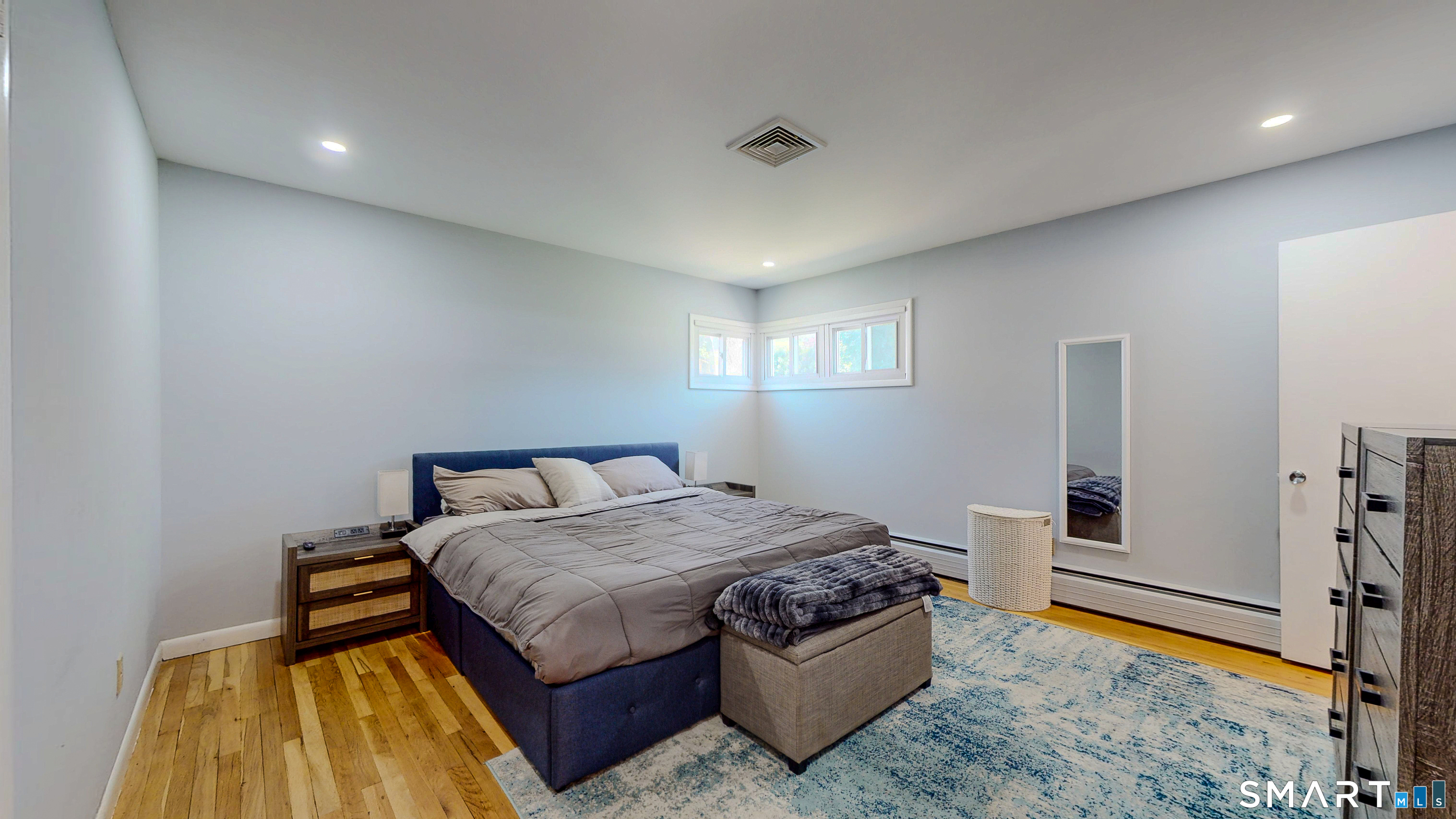 347 Edison Road Trumbull, CT 06611 - Photo 22 of 38