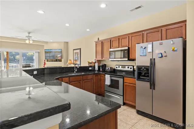 $345,000 | 166 Oak Harbor Drive, Unit 2A, Camdenton, MO 65020