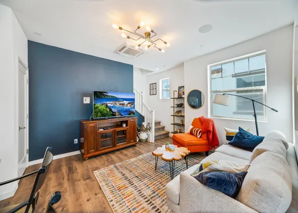 $434,900 | 467 Tailoff Lane, Sacramento, CA 95818