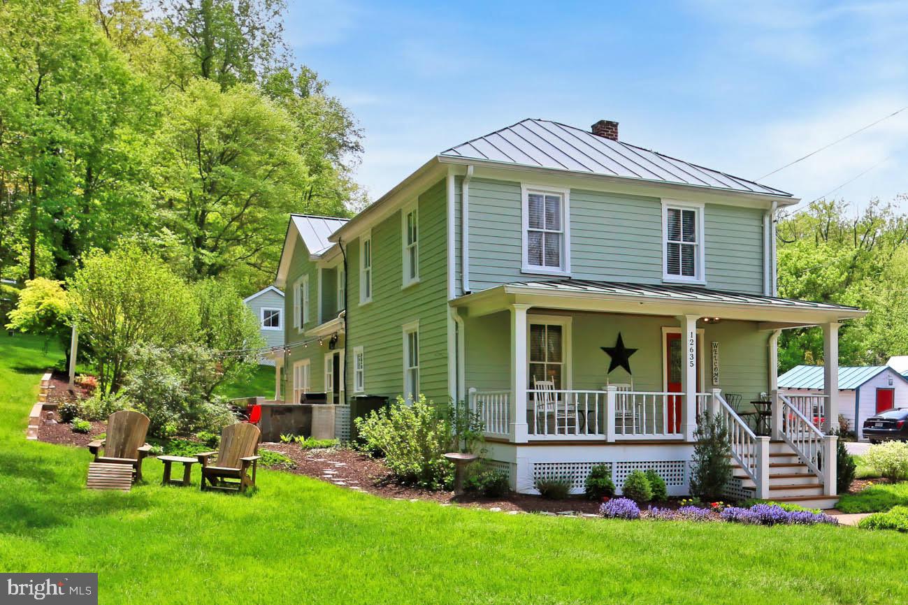 12635 Chapel Road Clifton, VA 20124 - Photo 1 of 62 Welcome Home To 12635 Chapel Rd, Clifton, VA!