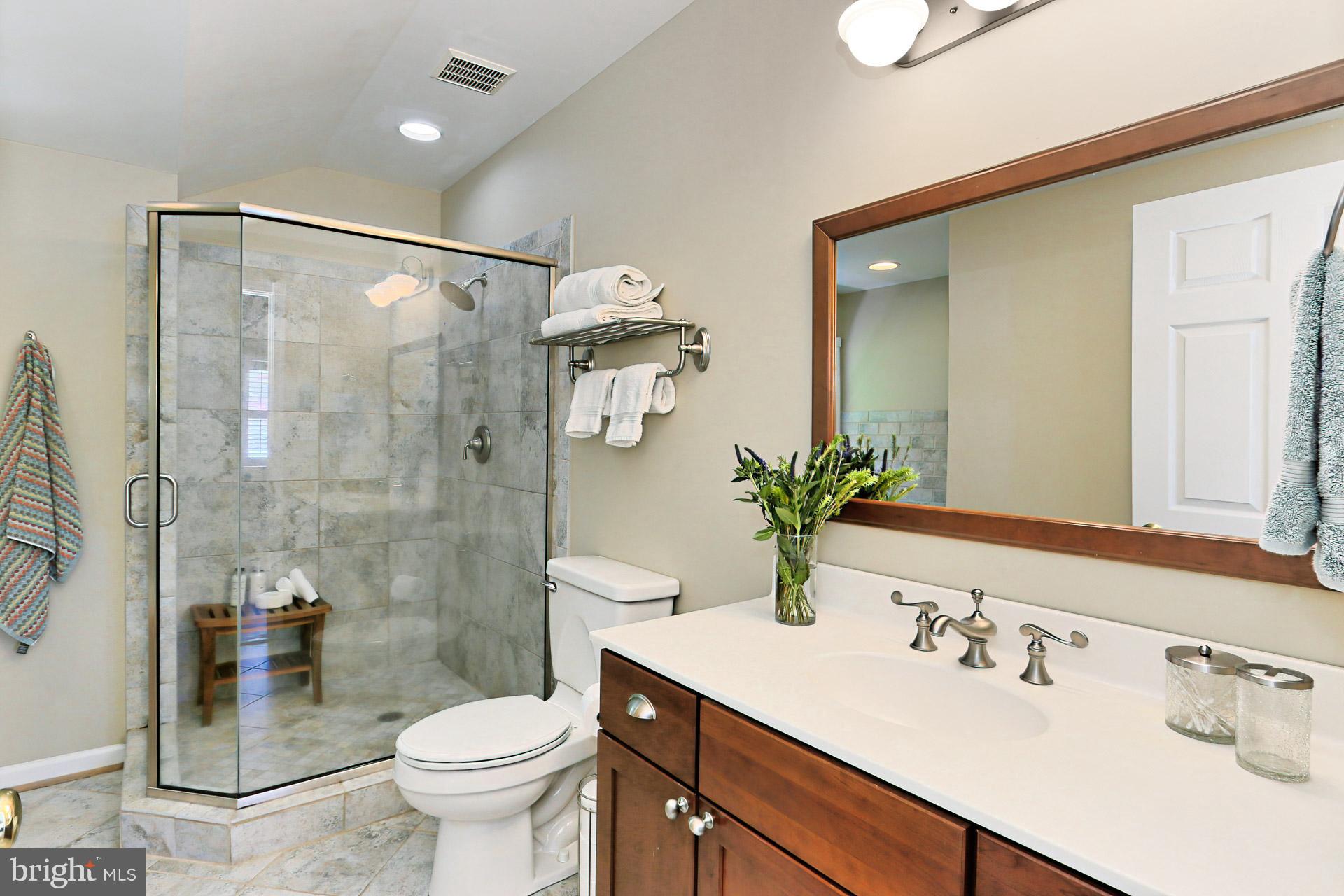 12635 Chapel Road Clifton, VA 20124 - Photo 28 of 62 Owner's Bath - Large Furniture Style Vanity