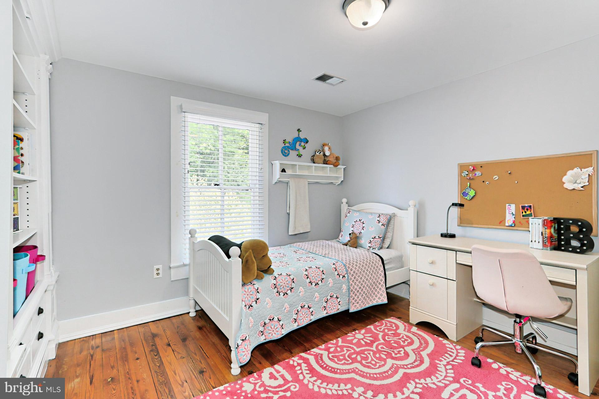 12635 Chapel Road Clifton, VA 20124 - Photo 33 of 62 Upper Floor Bedroom #3 w/orginial built-ins