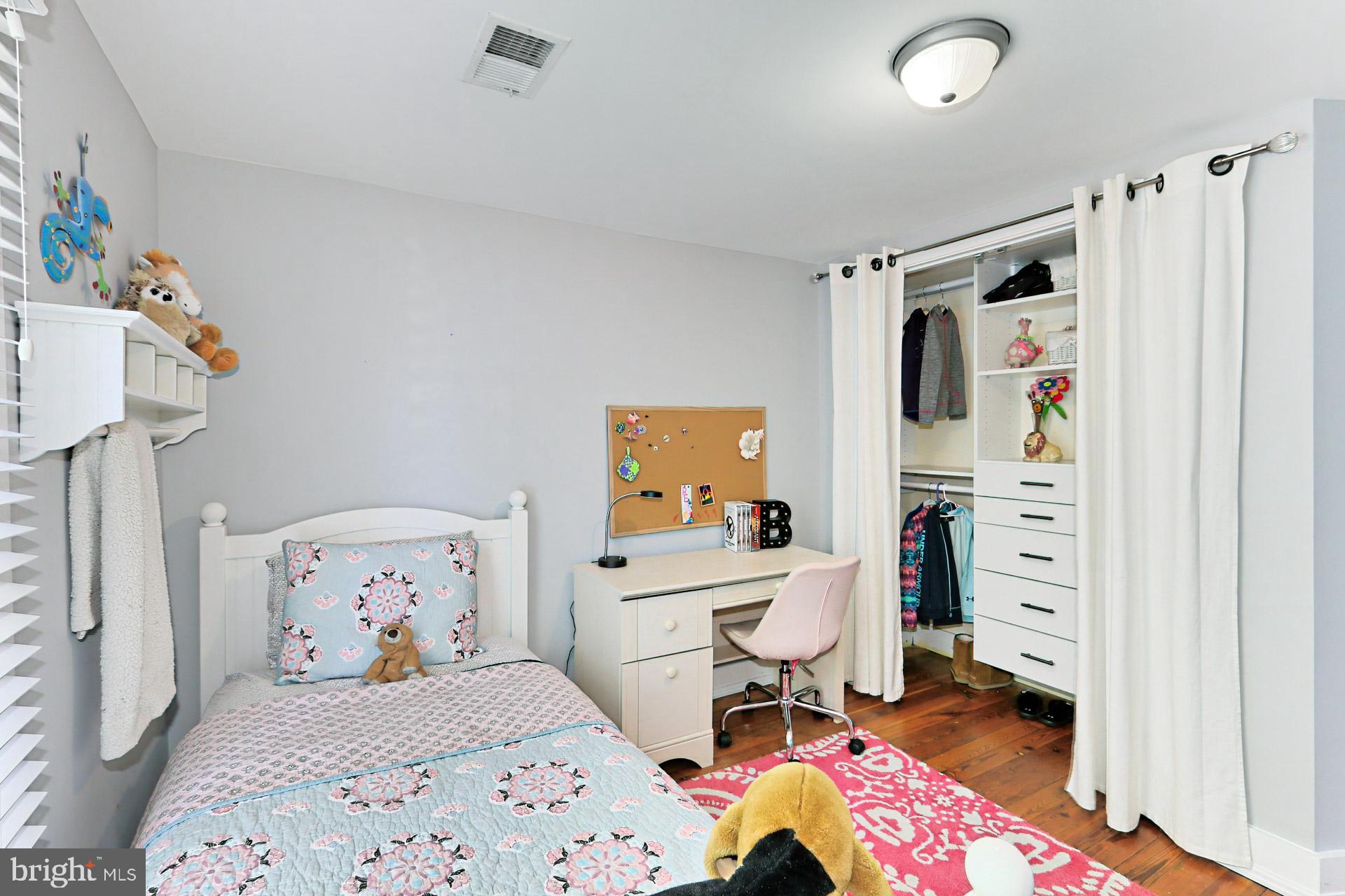 12635 Chapel Road Clifton, VA 20124 - Photo 34 of 62 Upper Floor Bedroom #3