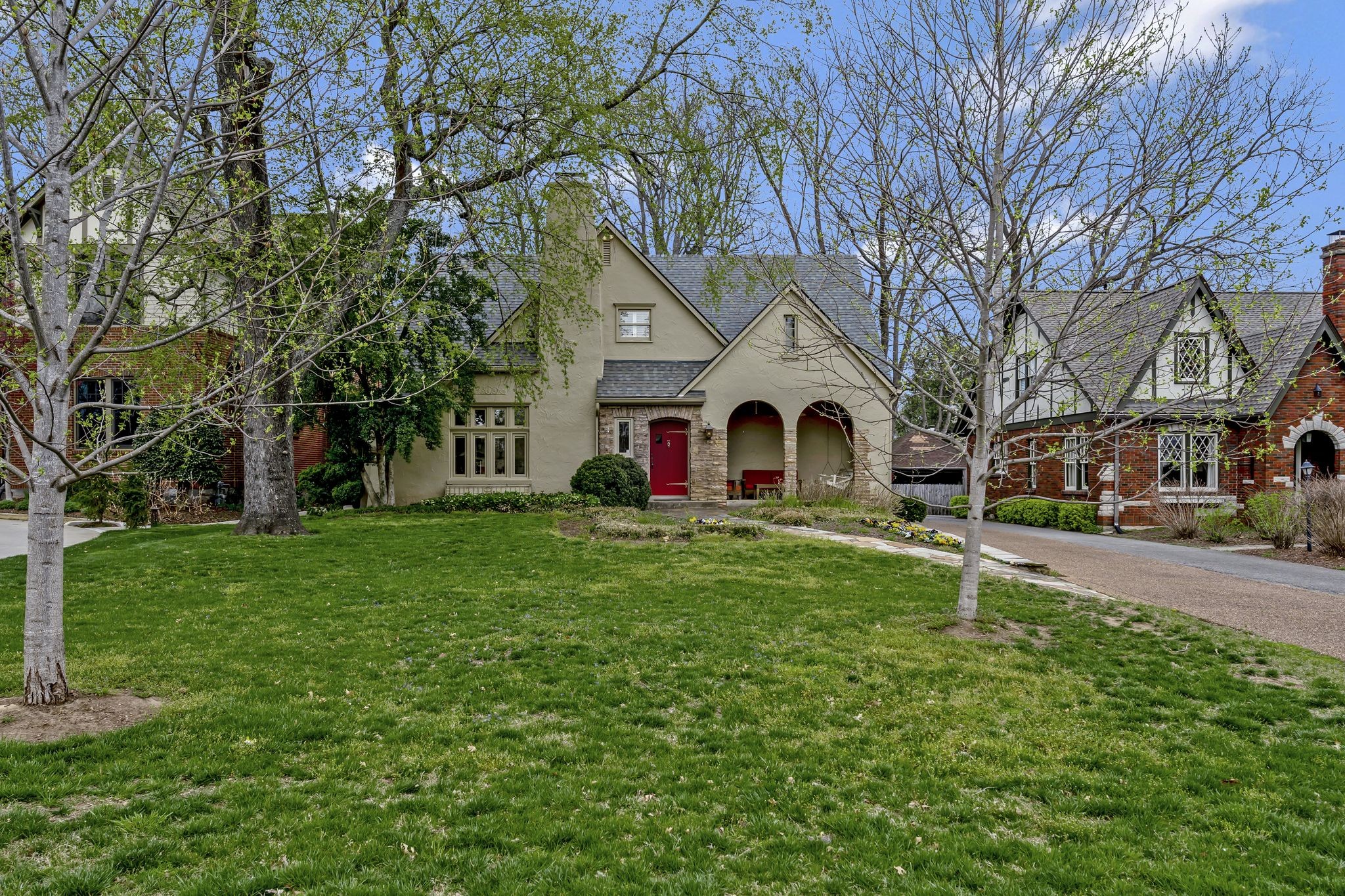 208 Mockingbird Road Nashville, TN 37205 - Photo 1 of 24