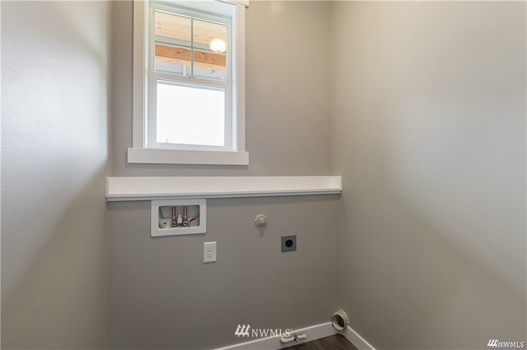 6902 Red Ridge Drive, Unit B Lynden, WA 98264 - Photo 7 of 33 a view of a small space