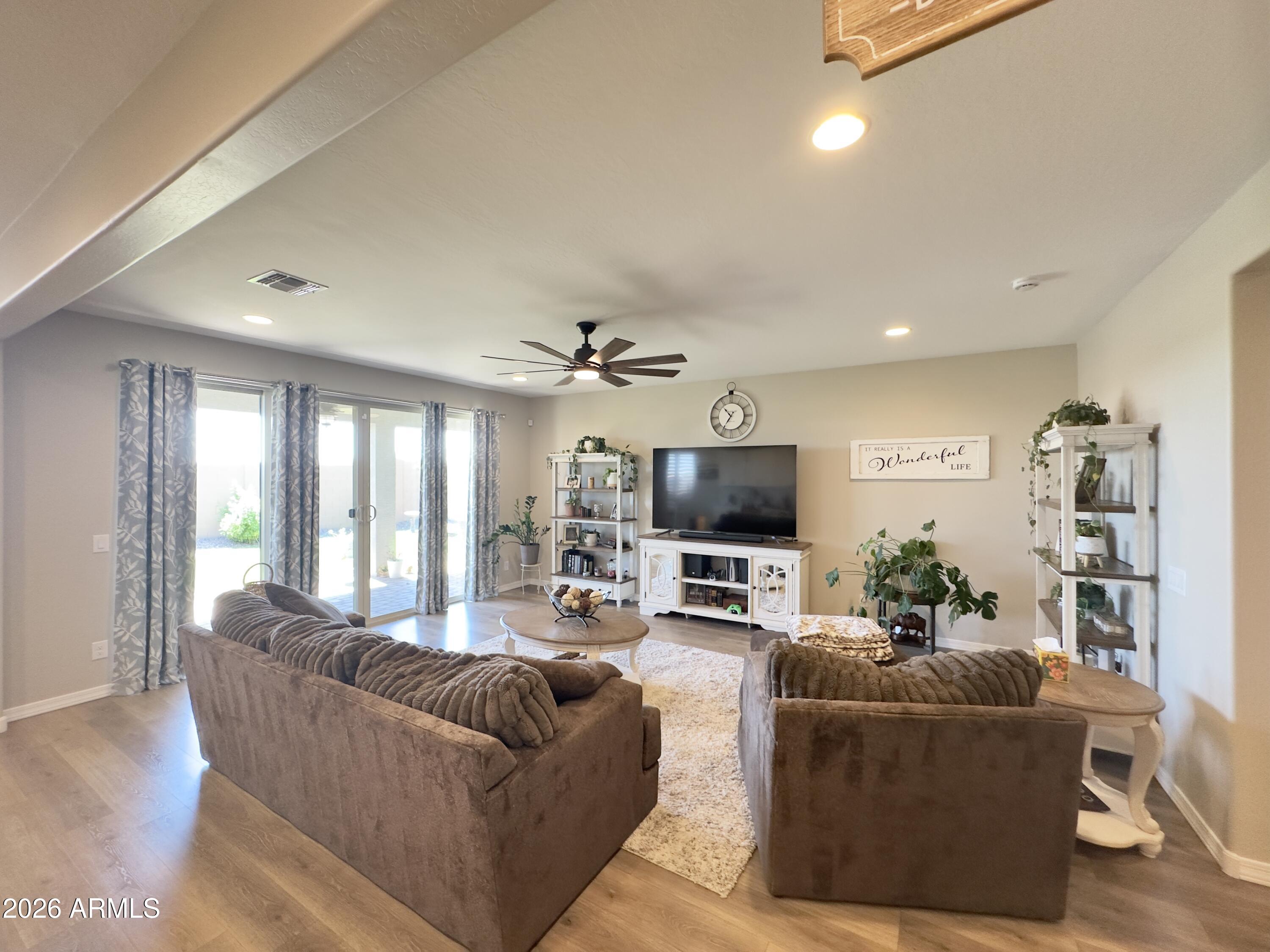 21387 North Elba Road Maricopa, AZ 85138 - Photo 9 of 51 IMG_2754