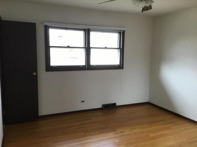 956 North Mill Road Addison, IL 60101 - Photo 14 of 24