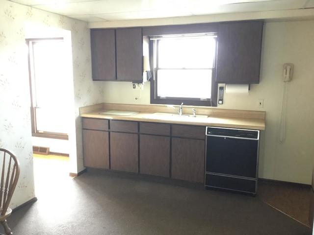 956 North Mill Road Addison, IL 60101 - Photo 8 of 24
