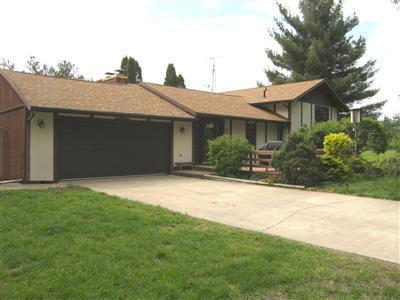 586 Elm Valley Road Galien, MI 49113 - Photo 1 of 24 Primary Photo