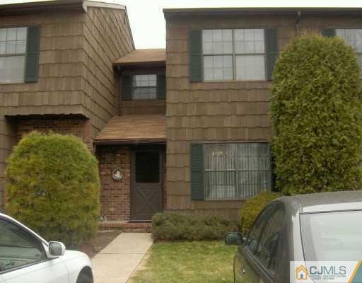 28 Pheasant Edison, NJ 08820 - Photo 1 of 7 Gallery Image 1