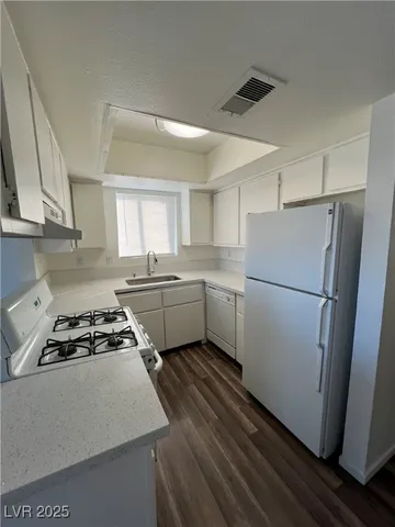 $1,100 | 6942 Appleton Drive, Unit 3, Las Vegas, NV 89156