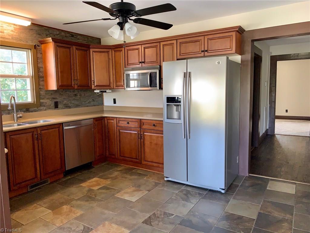 181 Burkhart Road Lexington, NC 27292 - Photo 9 of 35 Gallery Image 9