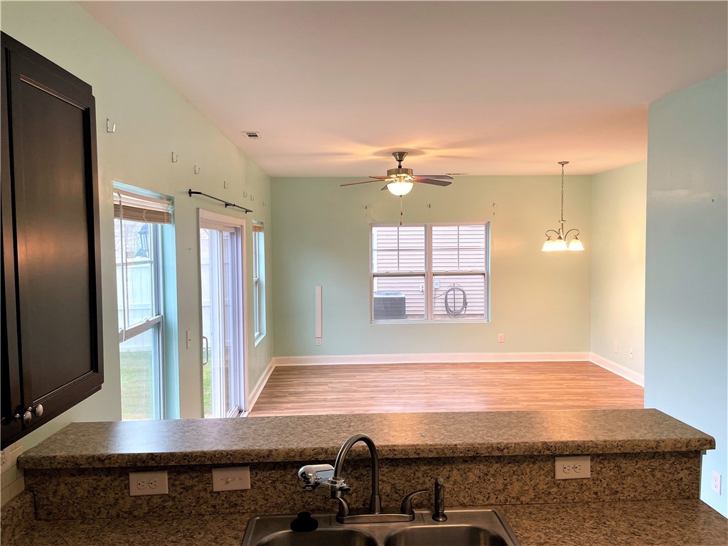 177 Crooked Cedar Way Pendleton, SC 29670 - Photo 4 of 33