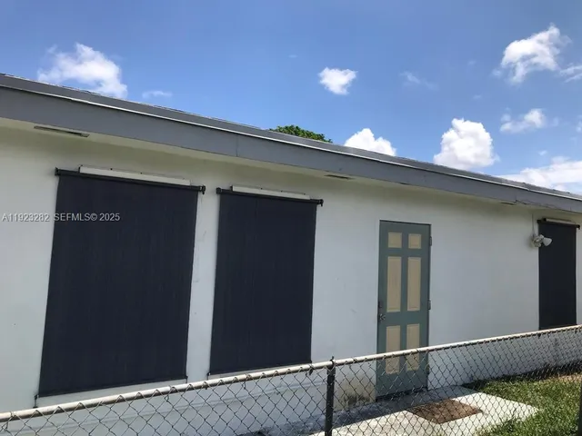 $985 | 2530 Northwest 17th Street, Fort Lauderdale, FL 33311