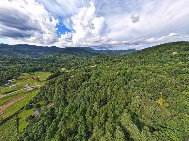 $39,900 | 0 Barefoot Hill Road, Unit TRACT 1, Hiawassee, GA 30546