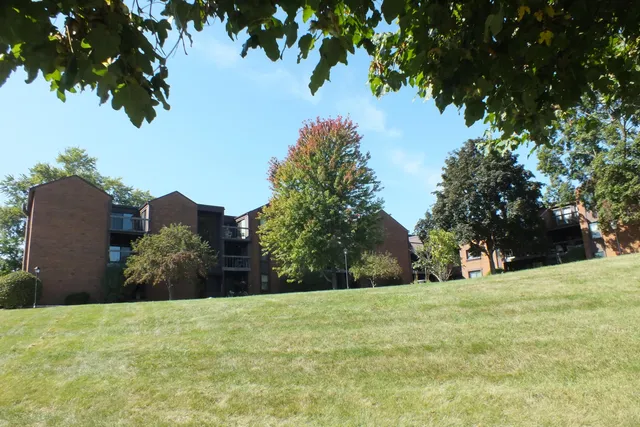 $79,900 | 4215 North 100th Street, Unit 141, Milwaukee, WI 53222