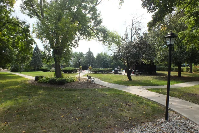 $79,900 | 4215 North 100th Street, Unit 141, Milwaukee, WI 53222