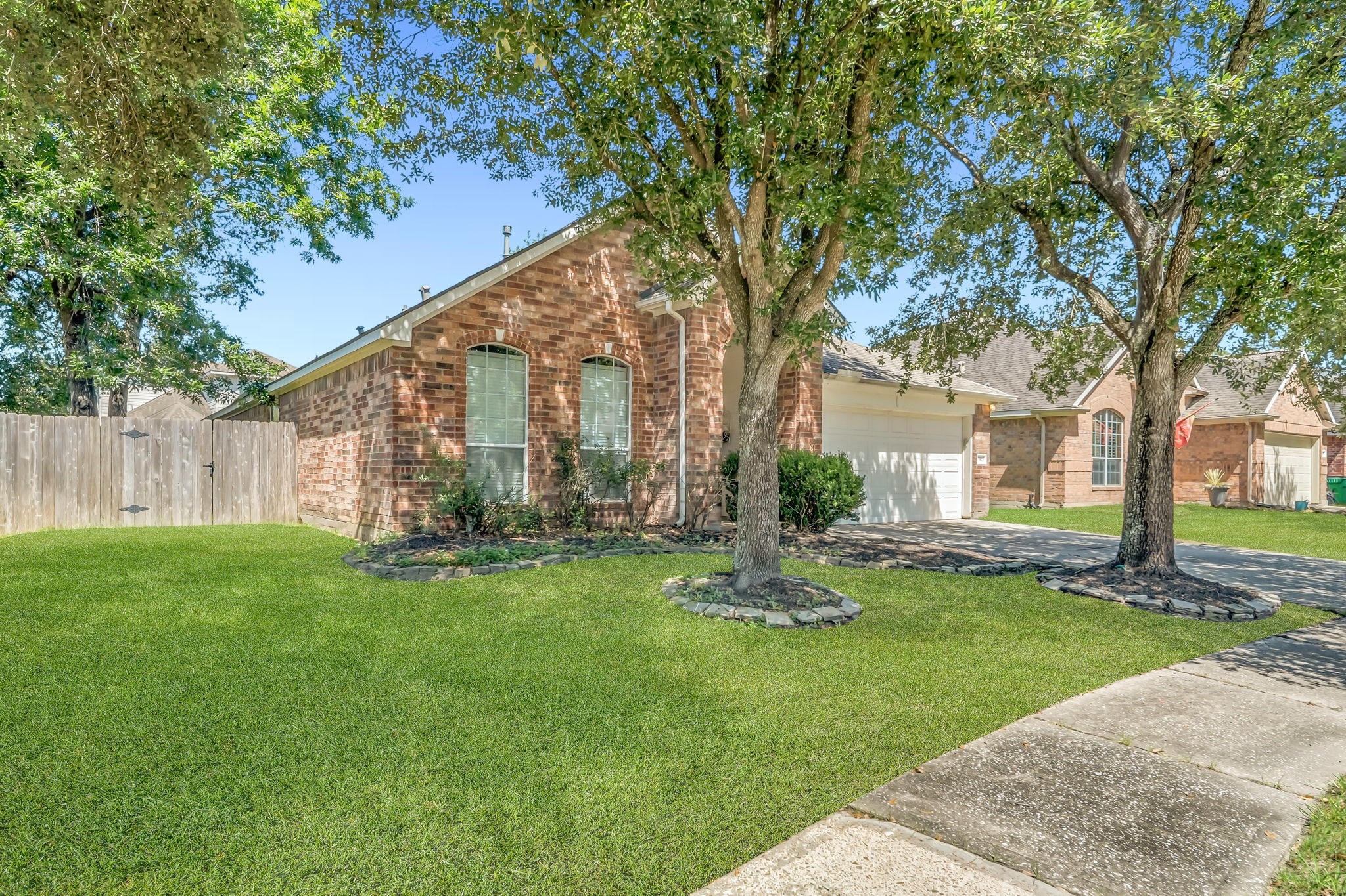 13823 Cane Valley Court Houston, TX 77044 - Photo 2 of 24