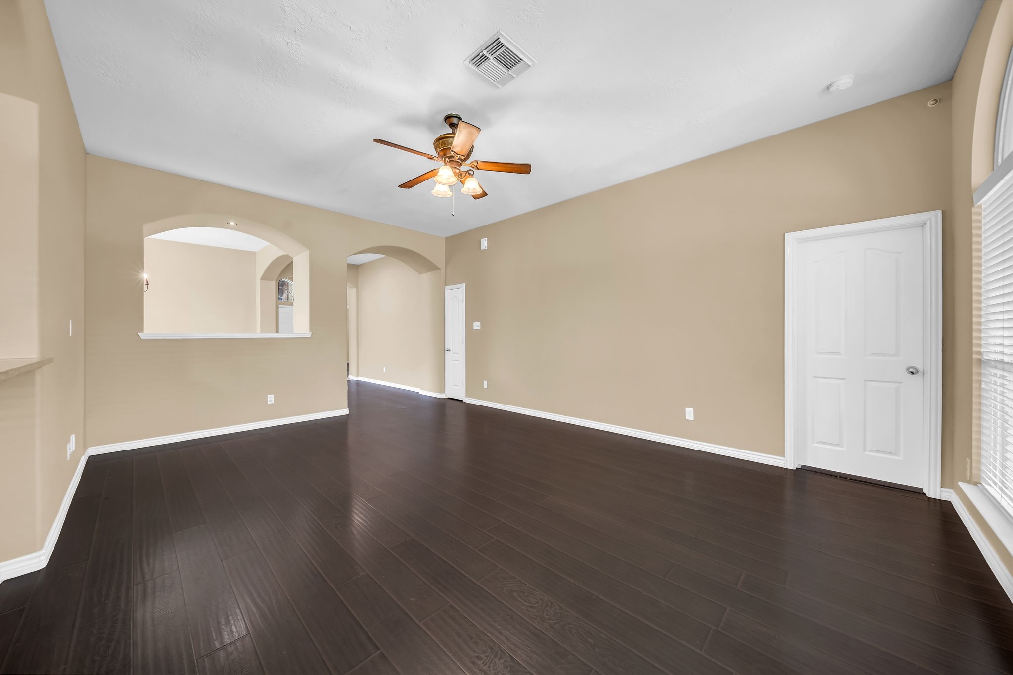 13823 Cane Valley Court Houston, TX 77044 - Photo 9 of 24