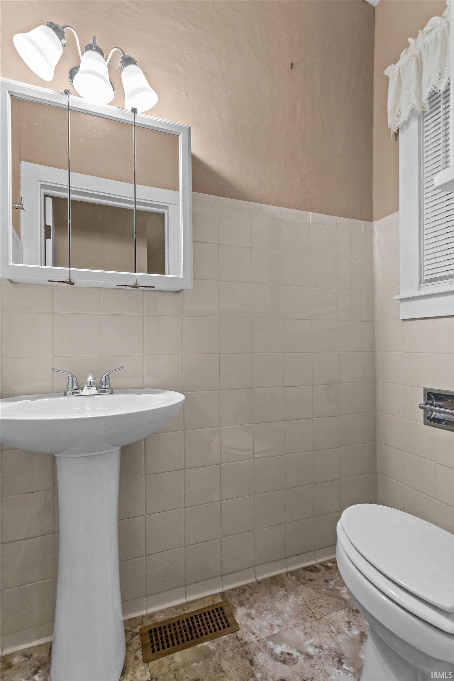 1007 South Michigan Street Burlington, IN 46915 - Photo 6 of 15