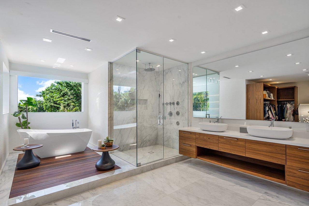 667 Ocean Boulevard North Miami Beach, FL 33160 - Photo 19 of 91 049-667OceanBoulevard-GoldenBeach-FL-331