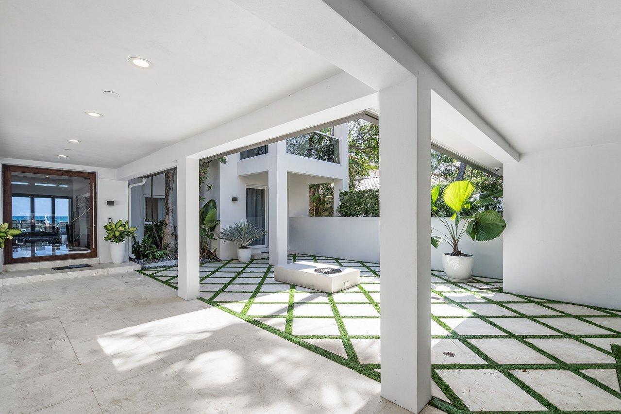 667 Ocean Boulevard North Miami Beach, FL 33160 - Photo 29 of 91 014-667OceanBoulevard-GoldenBeach-FL-331