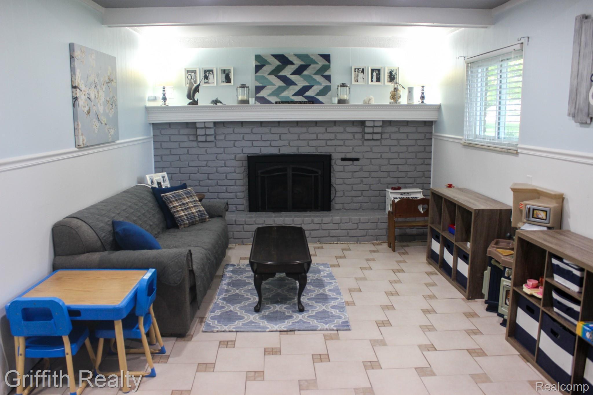 1370 South Hickory Ridge Road Milford, MI 48380 - Photo 36 of 52 34.jpg