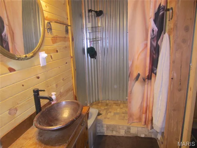 $400,000 | 100 Cool Breeze Lane, Fredericktown, MO 63645