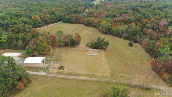 $385,000 | 100 Cool Breeze Lane, Fredericktown, MO 63645