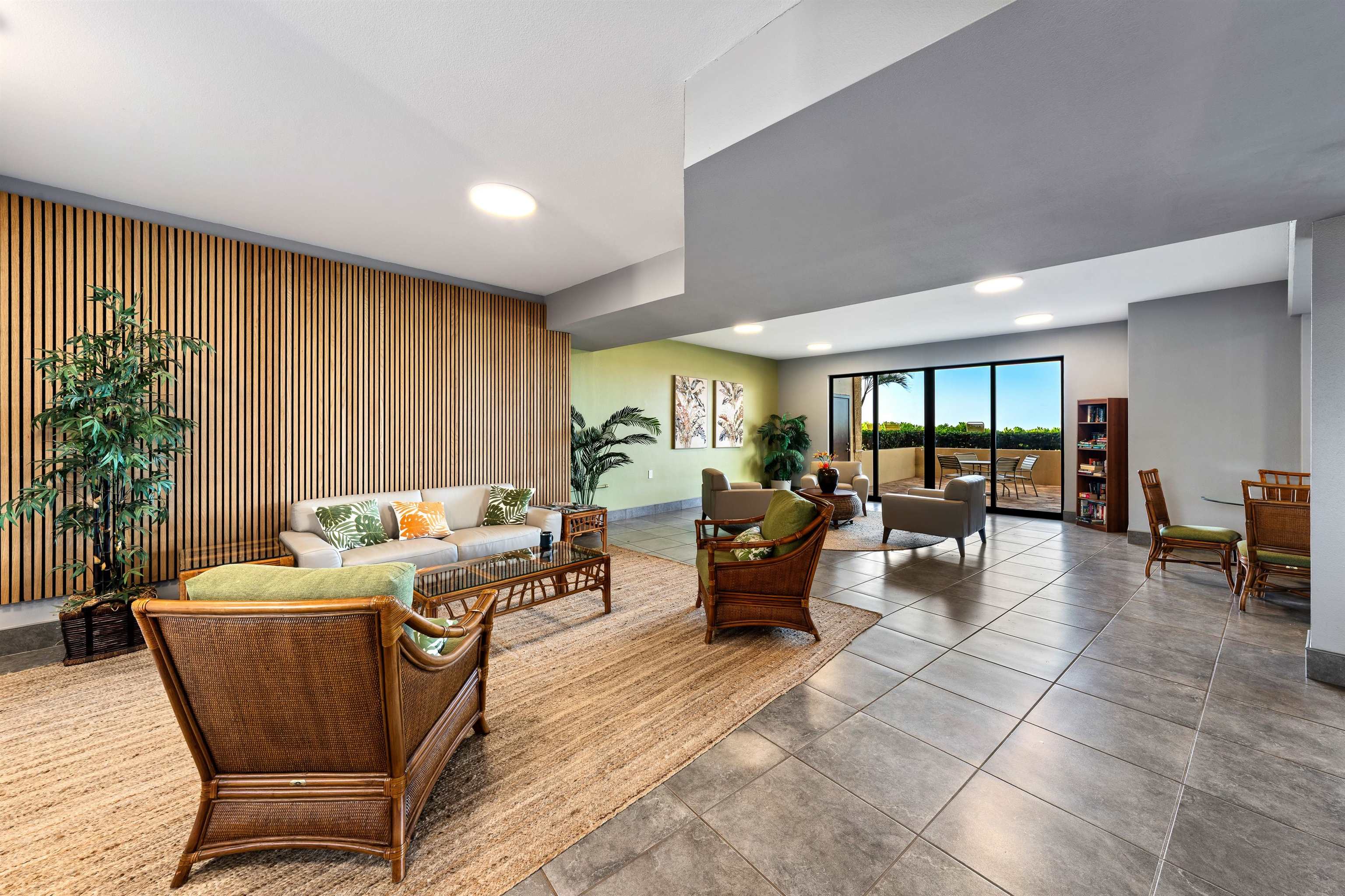 36 South Kihei Road, Unit 603 Kihei, HI 96753 - Photo 24 of 37 a living room with furniture