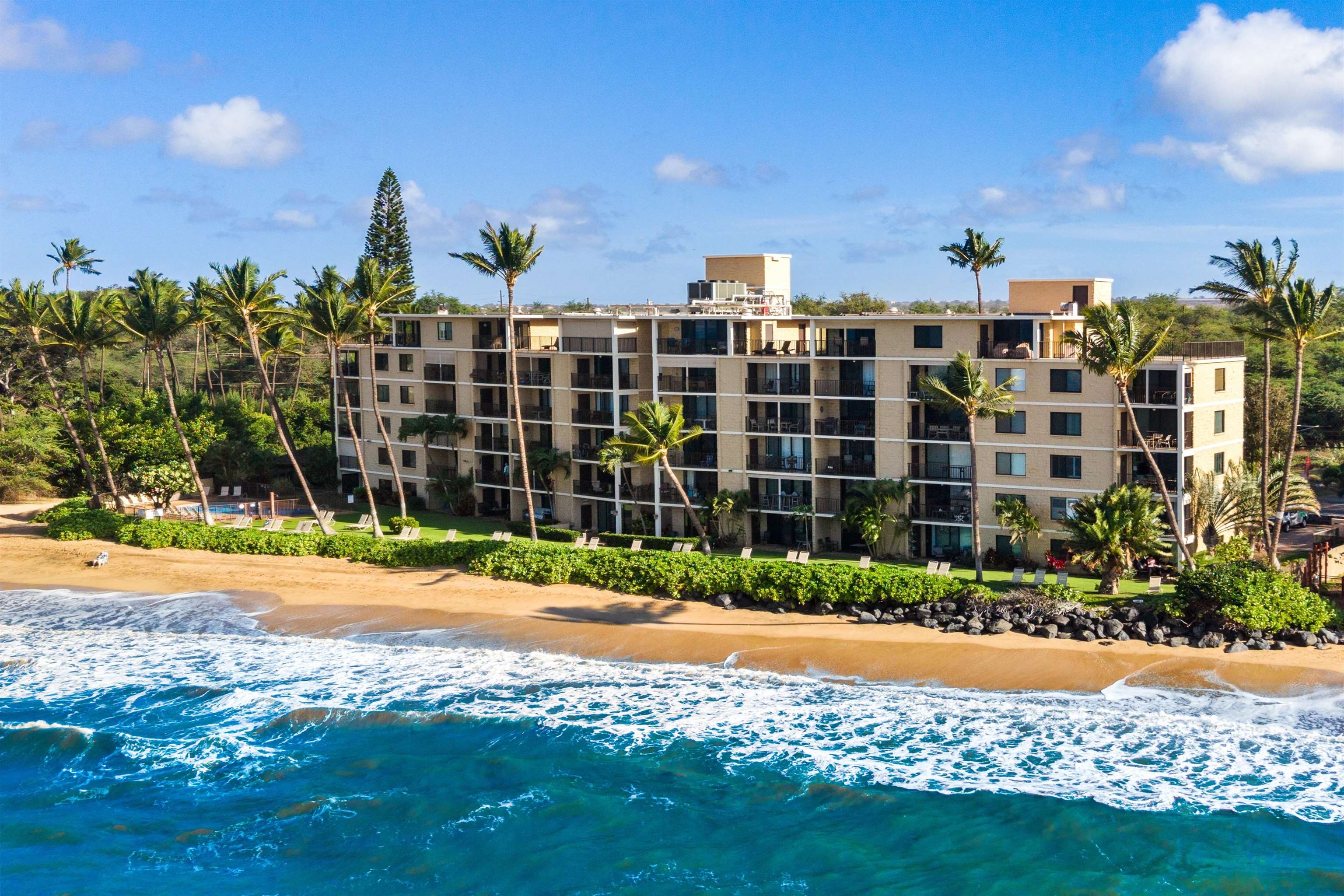 36 South Kihei Road, Unit 603 Kihei, HI 96753 - Photo 33 of 37 a front view of building with yard