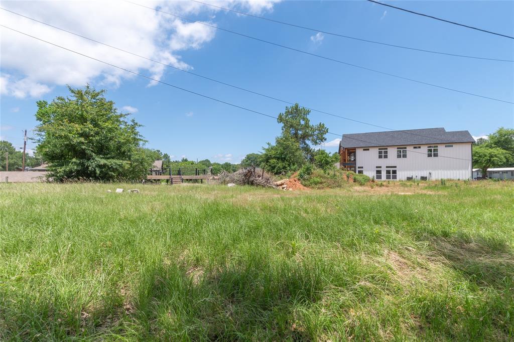 97 Hilltop Trinidad, TX 75163 - Photo 2 of 13 a view of a house with a big yard
