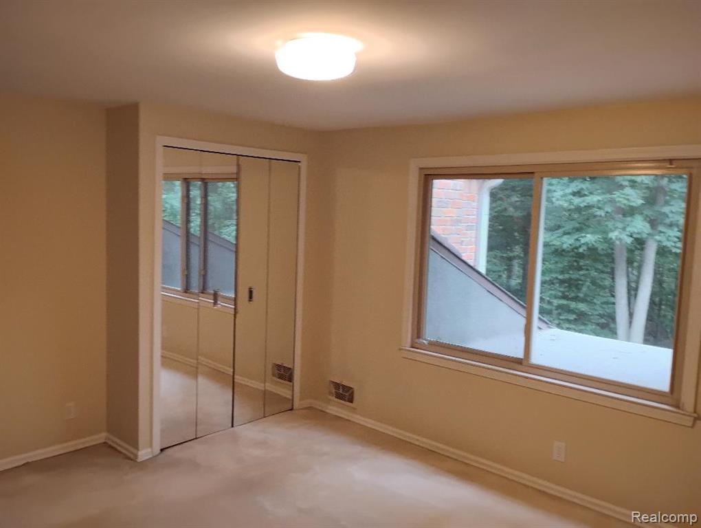 28680 West 12 Mile Road Farmington Hills, MI 48334 - Photo 19 of 27