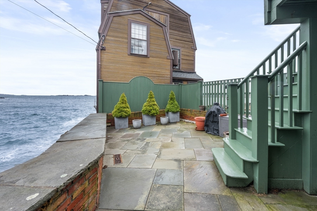 137 Front Street Marblehead, MA 01945 - Photo 13 of 40